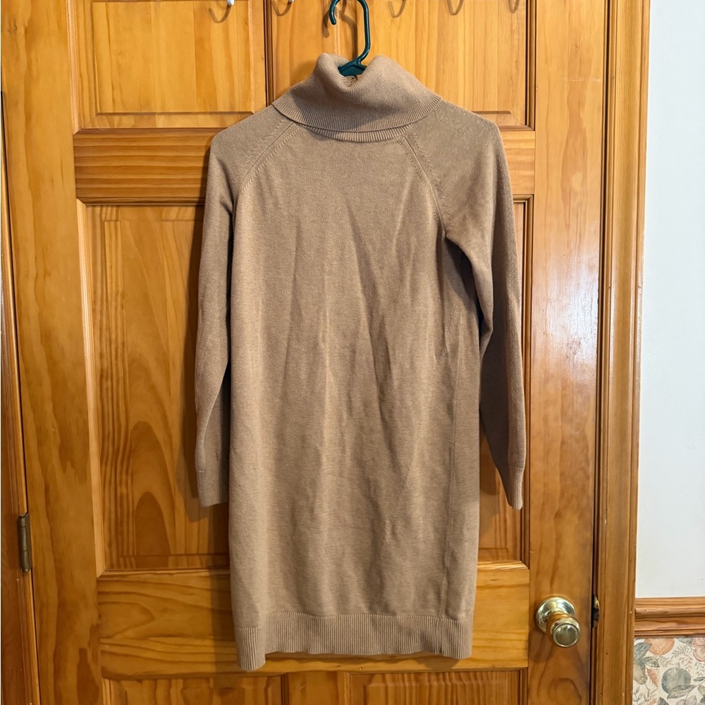 Banana Republic Women's Camel Turtleneck Sweater